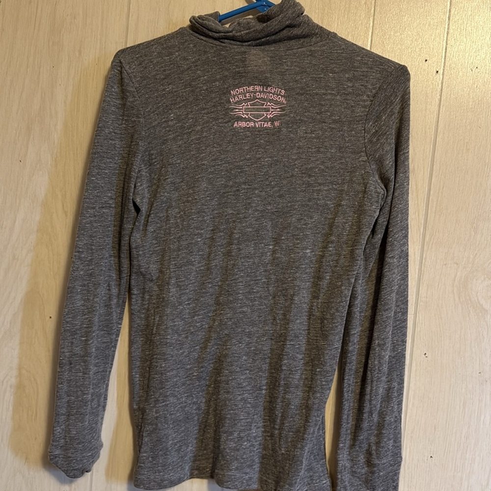 Harley Davidson Gray Long Sleeve Top - Picture 3 of 6